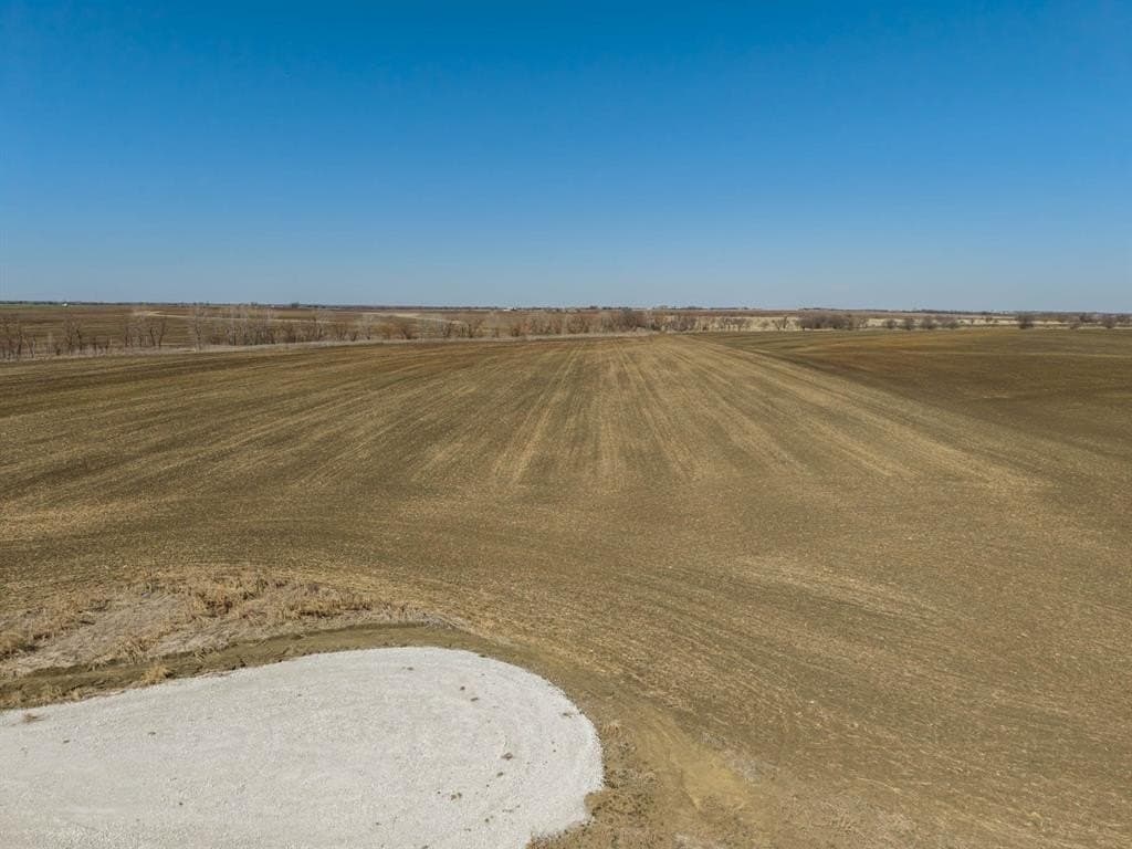 12.37 acres in Hill County - photo 5