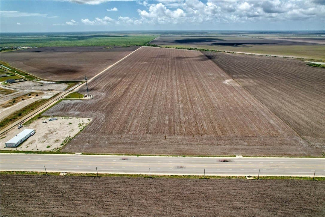 109 acres in Nueces County - photo 3
