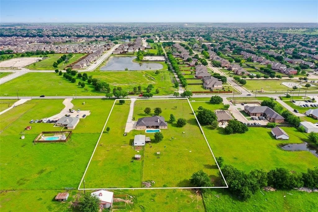 2.64 acres in Tarrant County - photo 2