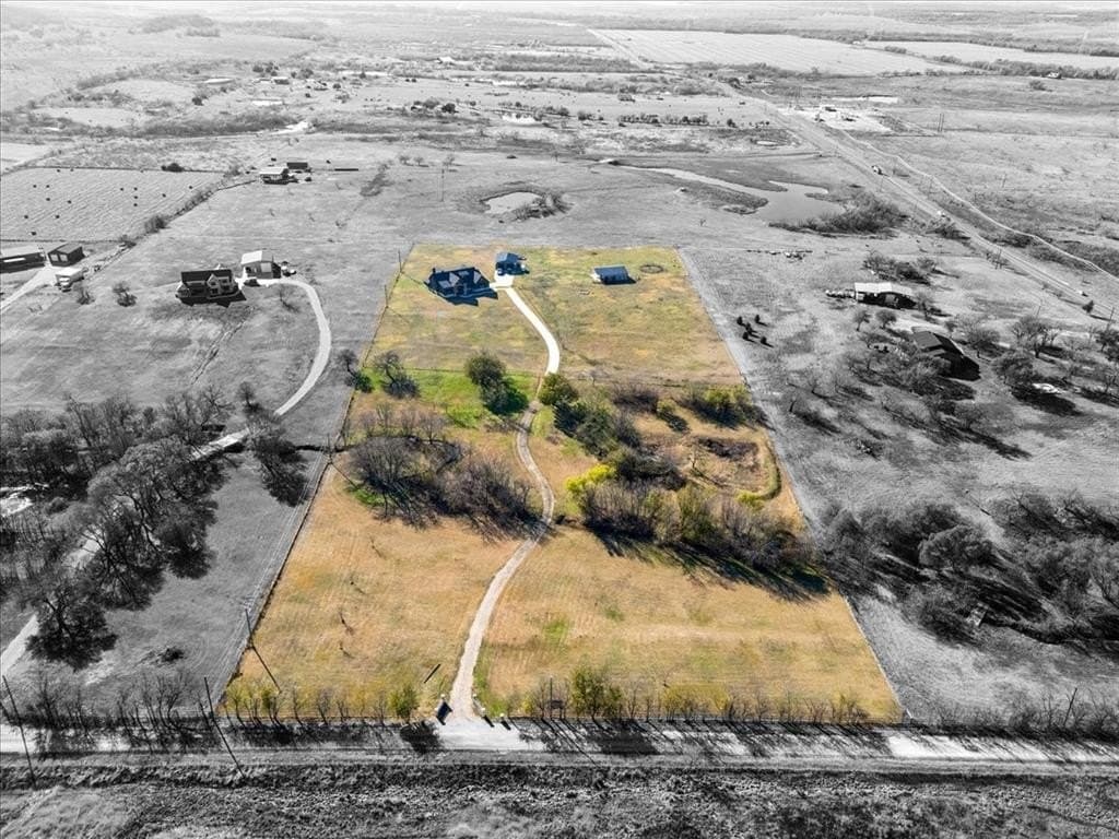 10.01 acres in Ellis County - photo 4