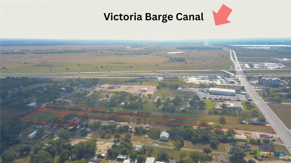 3.92 acres in Victoria County - photo 3