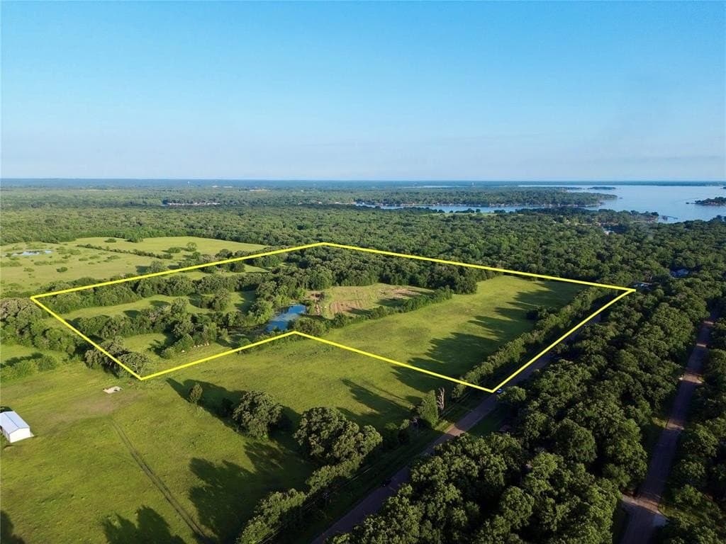 32 acres in Henderson County - photo 2