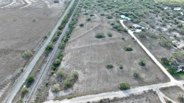 10.13 acres in San Patricio County - photo 9