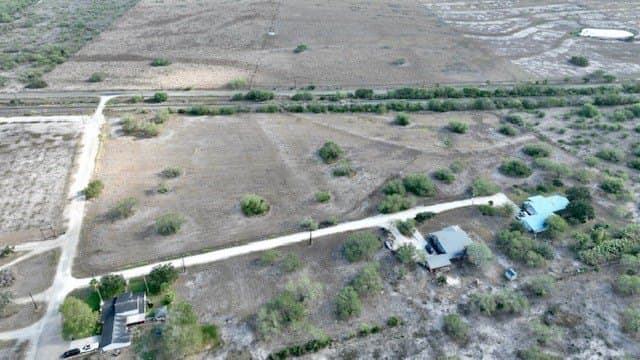 10.13 acres in San Patricio County - photo 7