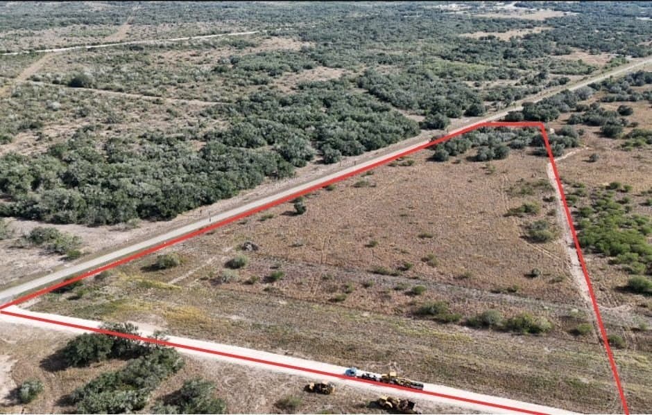 10.98 acres in Refugio County - photo 3