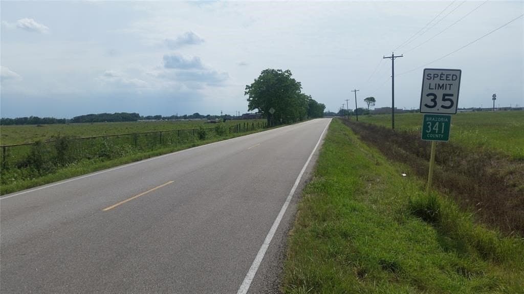 10.93 acres in Texas County - photo 5