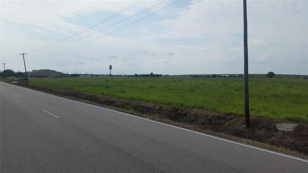 10.93 acres in Texas County - photo 4