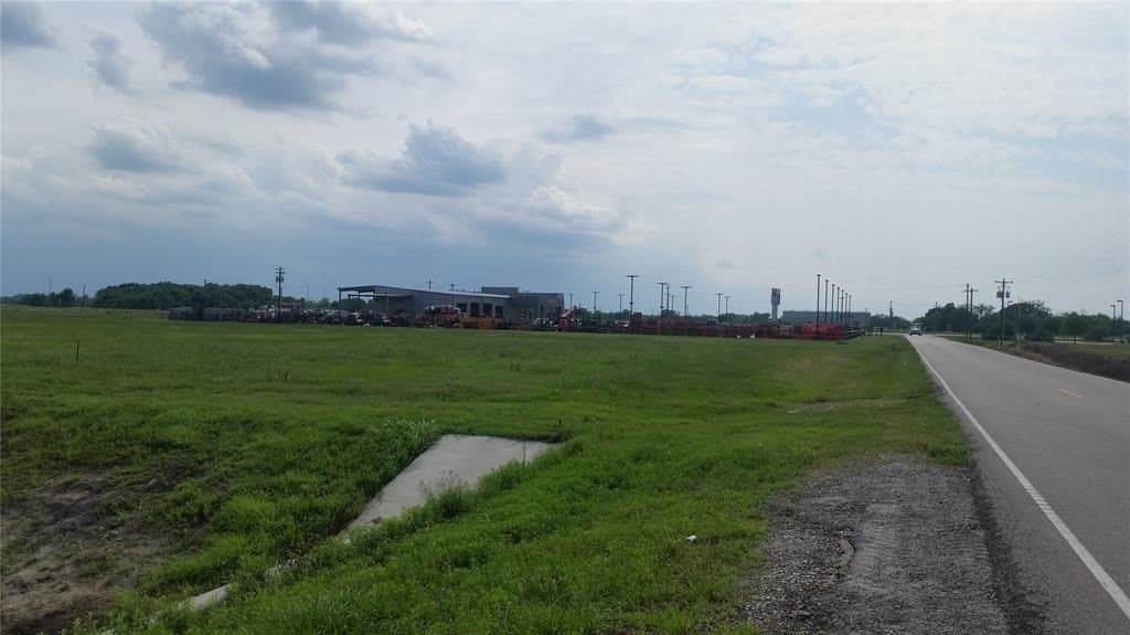 10.93 acres in Texas County - photo 3