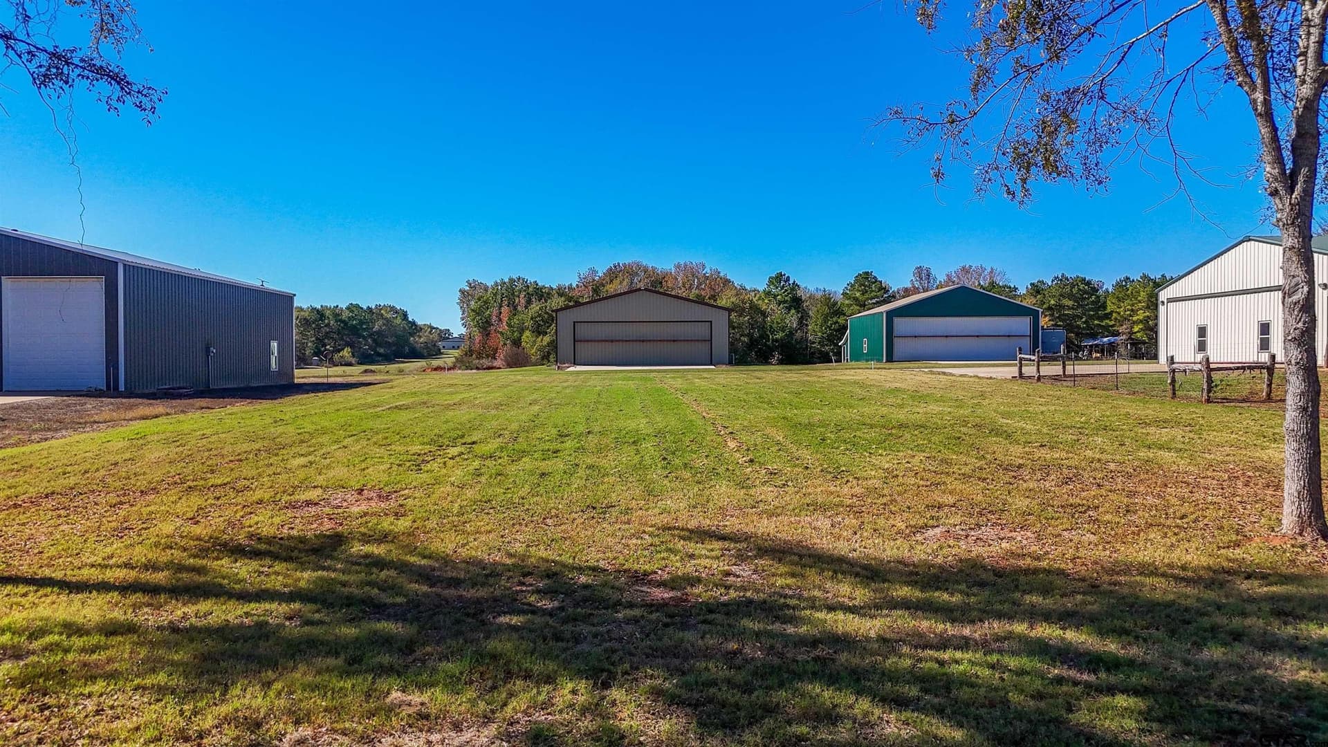 0.46 acres in Henderson County - photo 3
