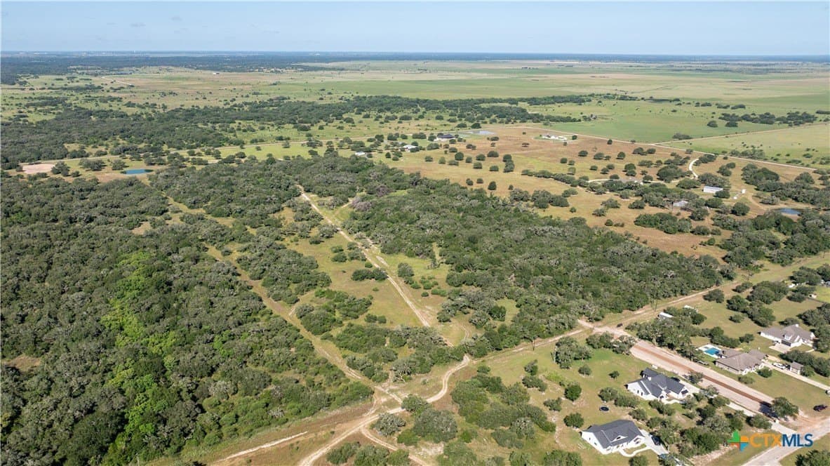 50 acres in Victoria County - photo 3