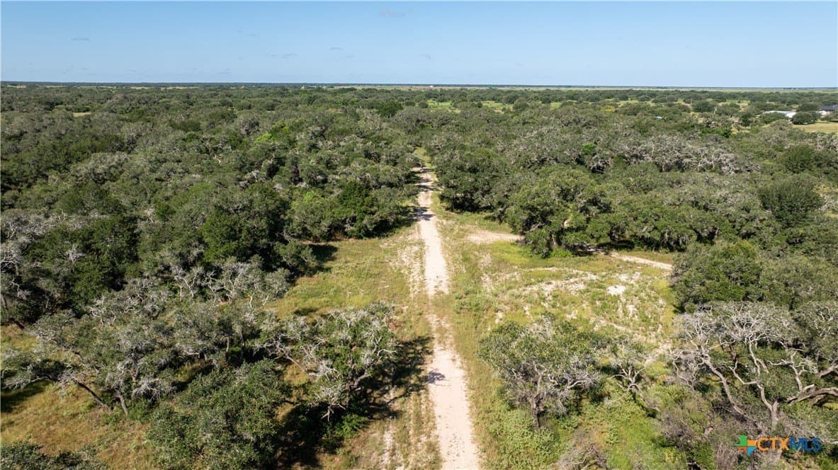 50 acres in Victoria County - photo 2