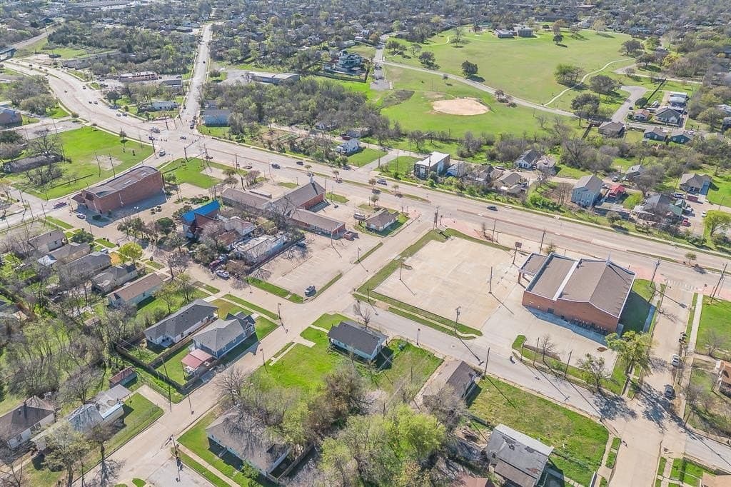 0.1 acres in Tarrant County - photo 9