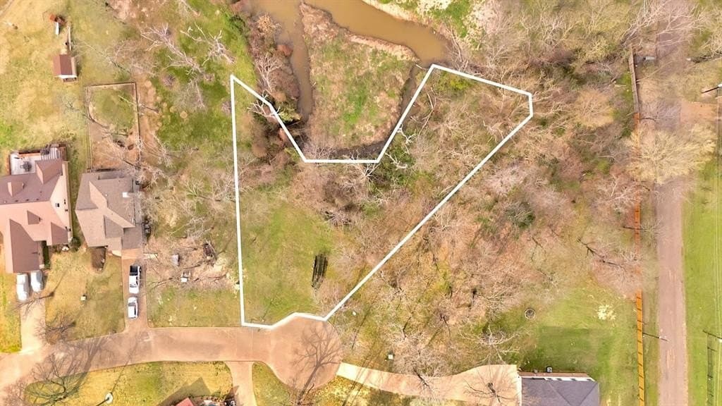 0.51 acres in Henderson County - photo 8