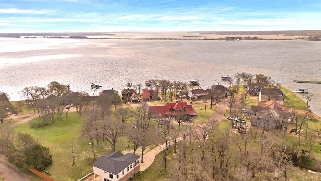 0.51 acres in Henderson County - photo 11