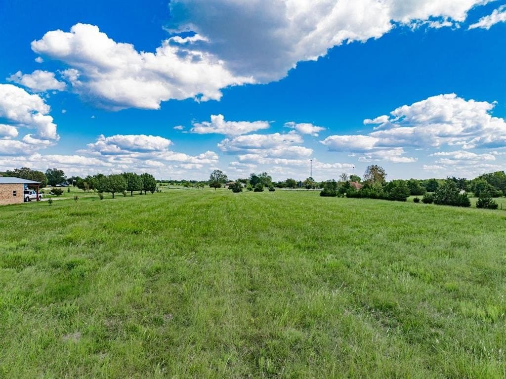 5.06 acres in Hunt County - photo 9