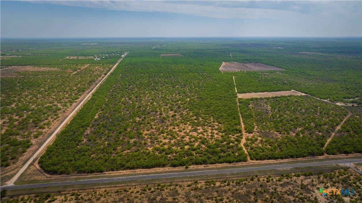 1,222 acres in Dimmit County - photo 38