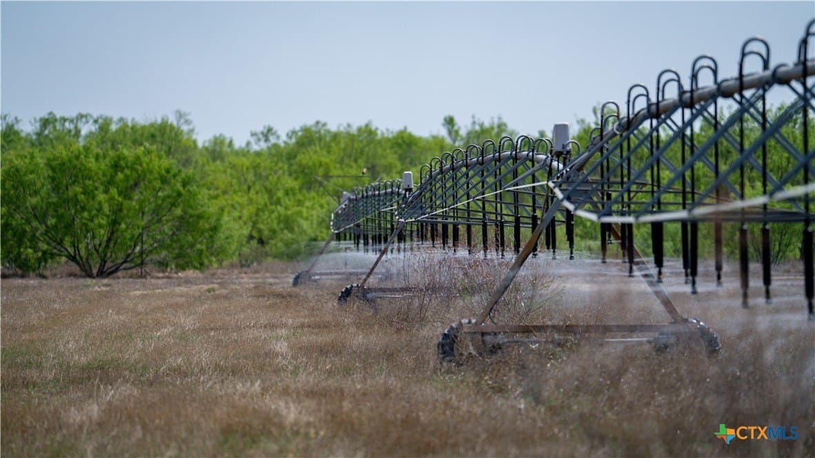 1,222 acres in Dimmit County - photo 19