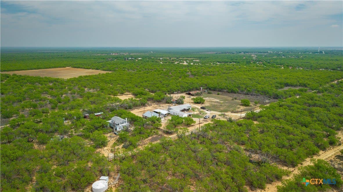 1,222 acres in Dimmit County - photo 10