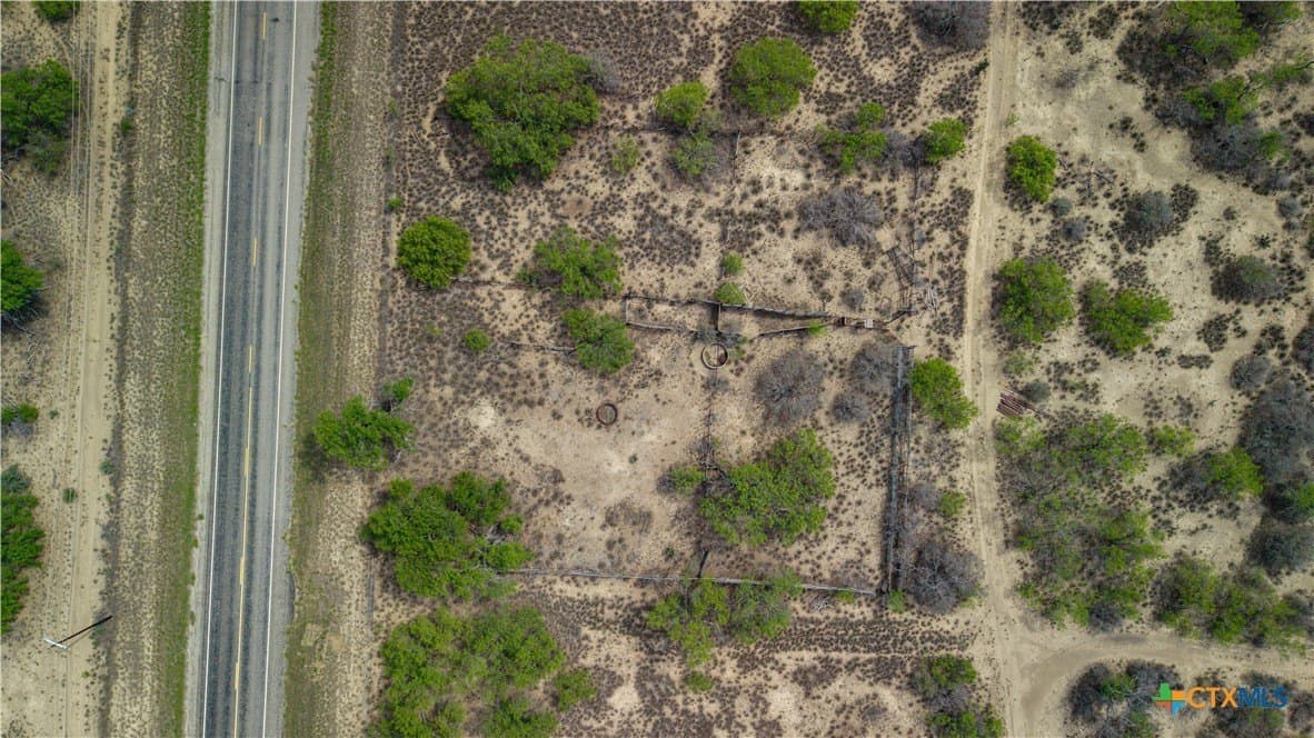 1,222 acres in Dimmit County - photo 43
