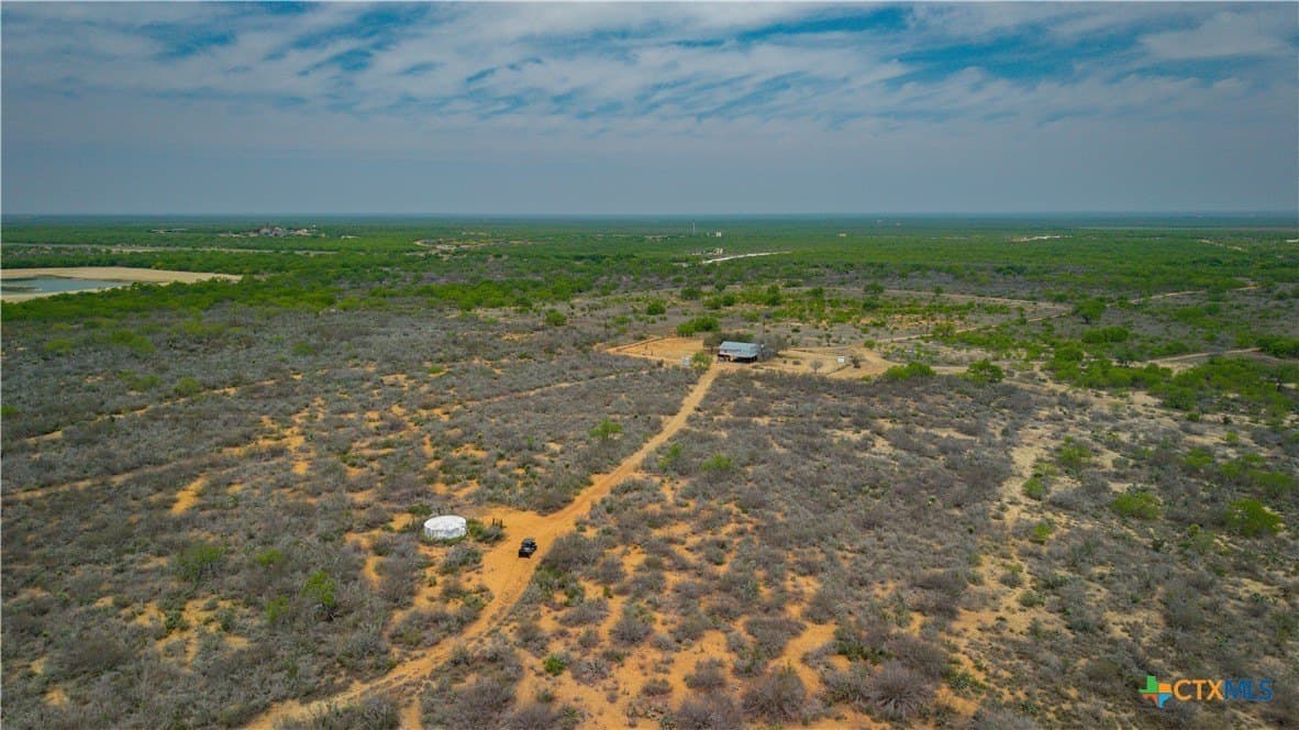 1,222 acres in Dimmit County - photo 37