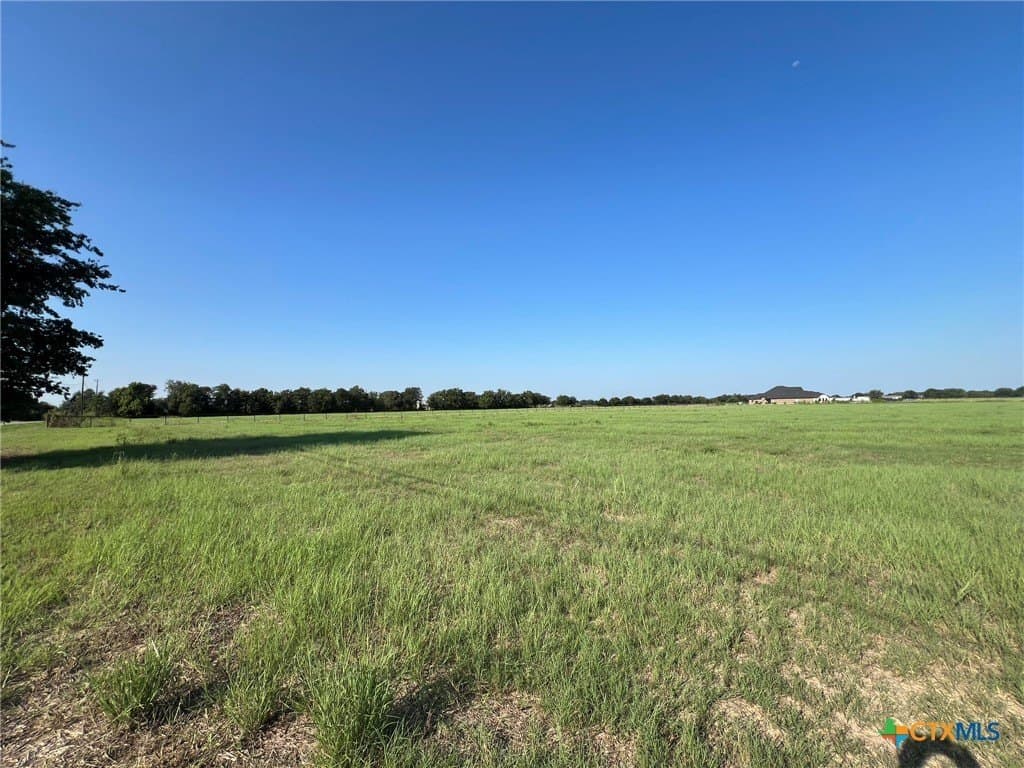 5.6 acres in Bell County - photo 3