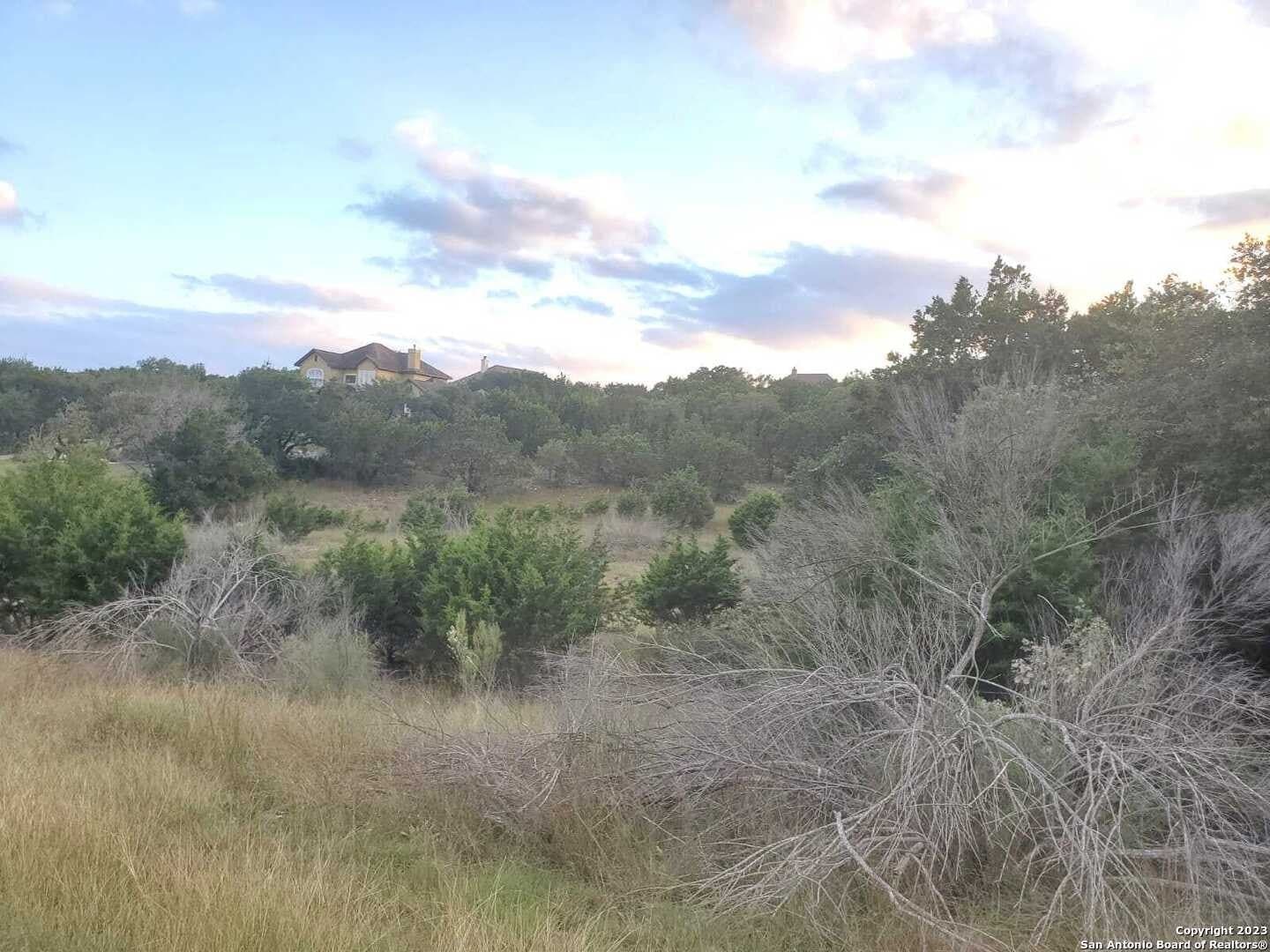 1.51 acres in Comal County - photo 3
