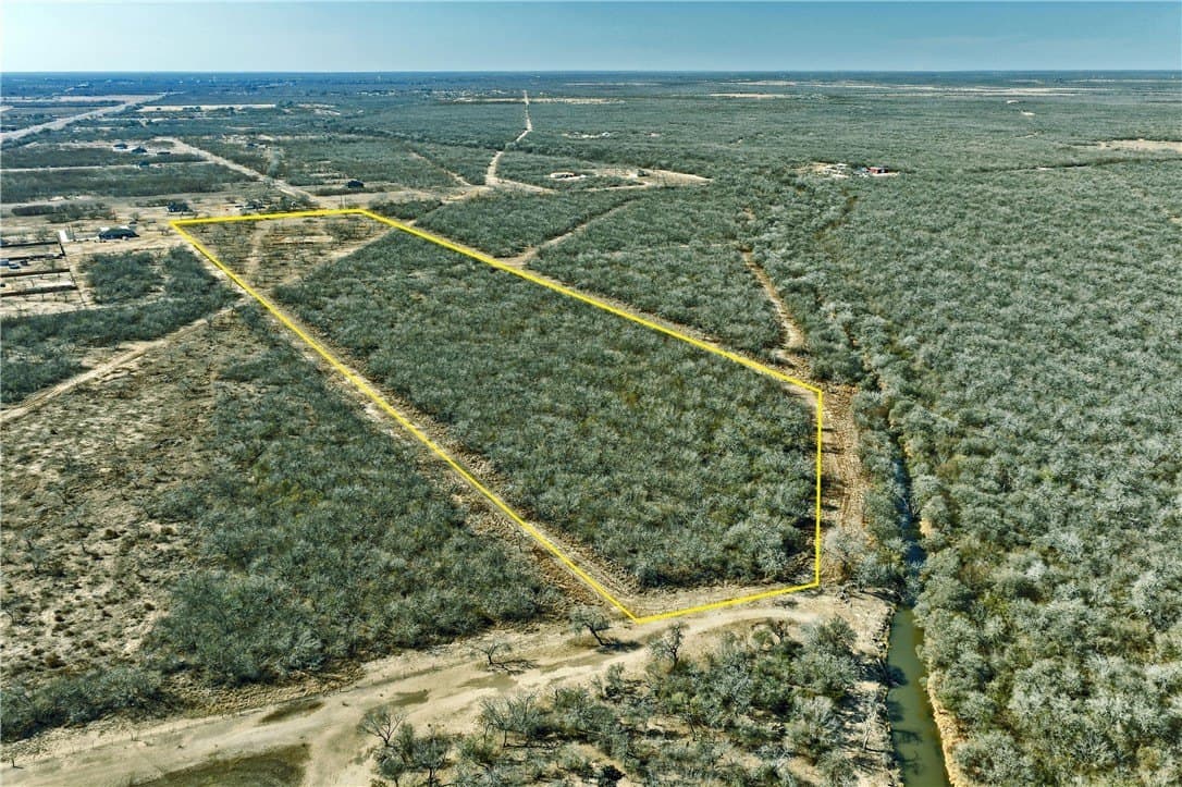 23.18 acres in Jim Wells County - photo 5