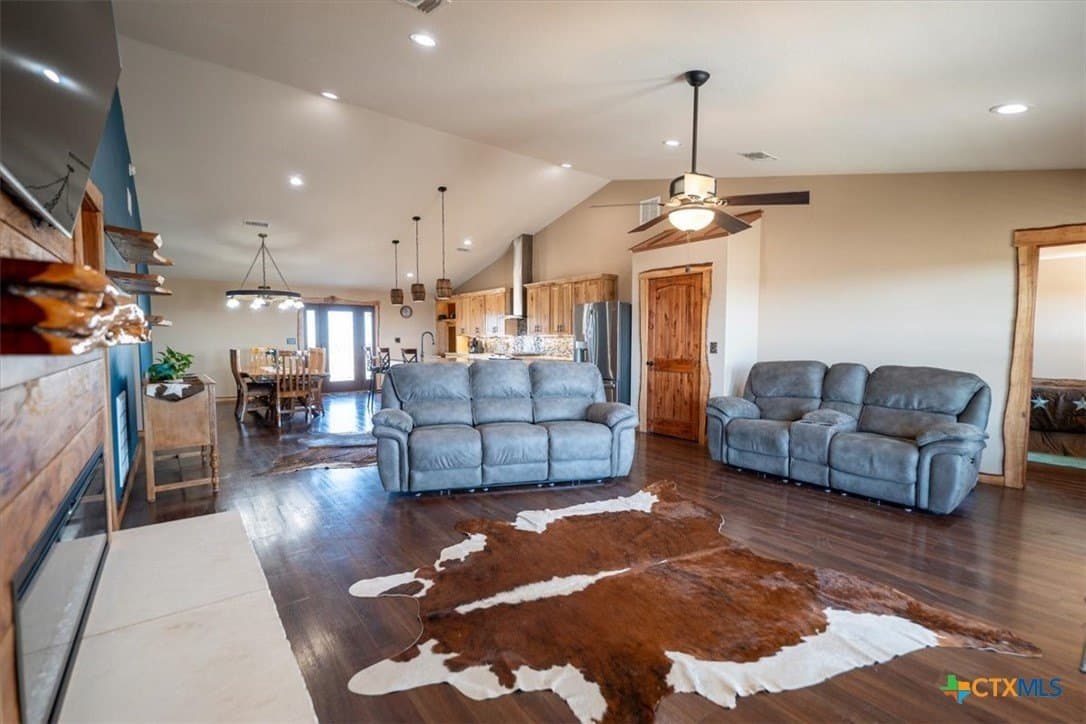 20.02 acres in Lampasas County - photo 5