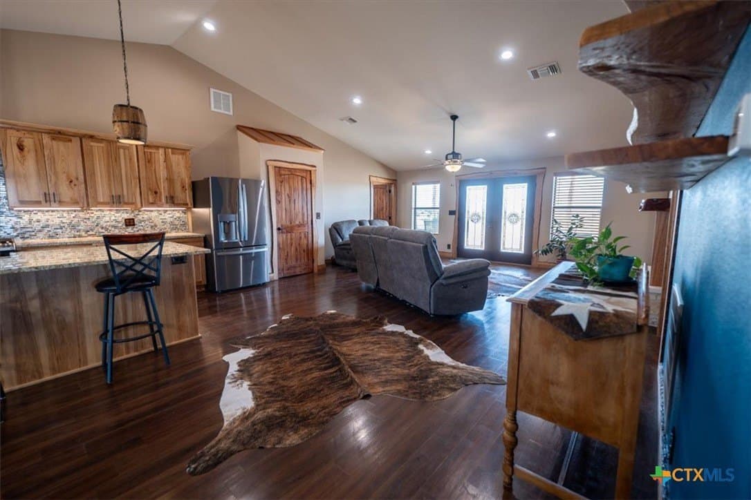 20.02 acres in Lampasas County - photo 4