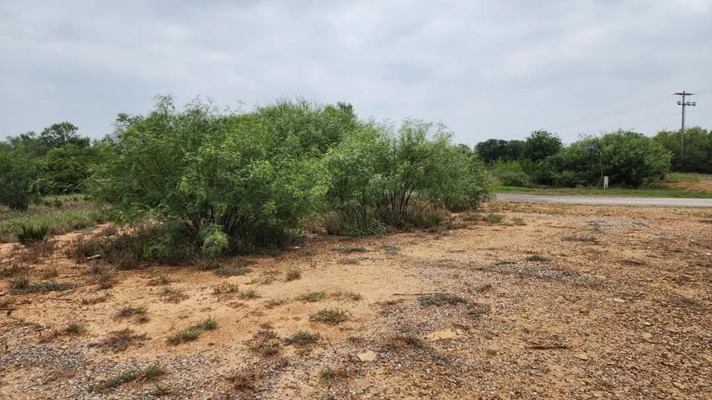 5275 US HWY 83