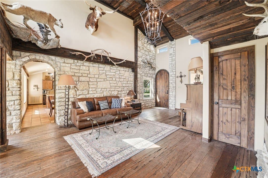 378 acres in Lampasas County - photo 10