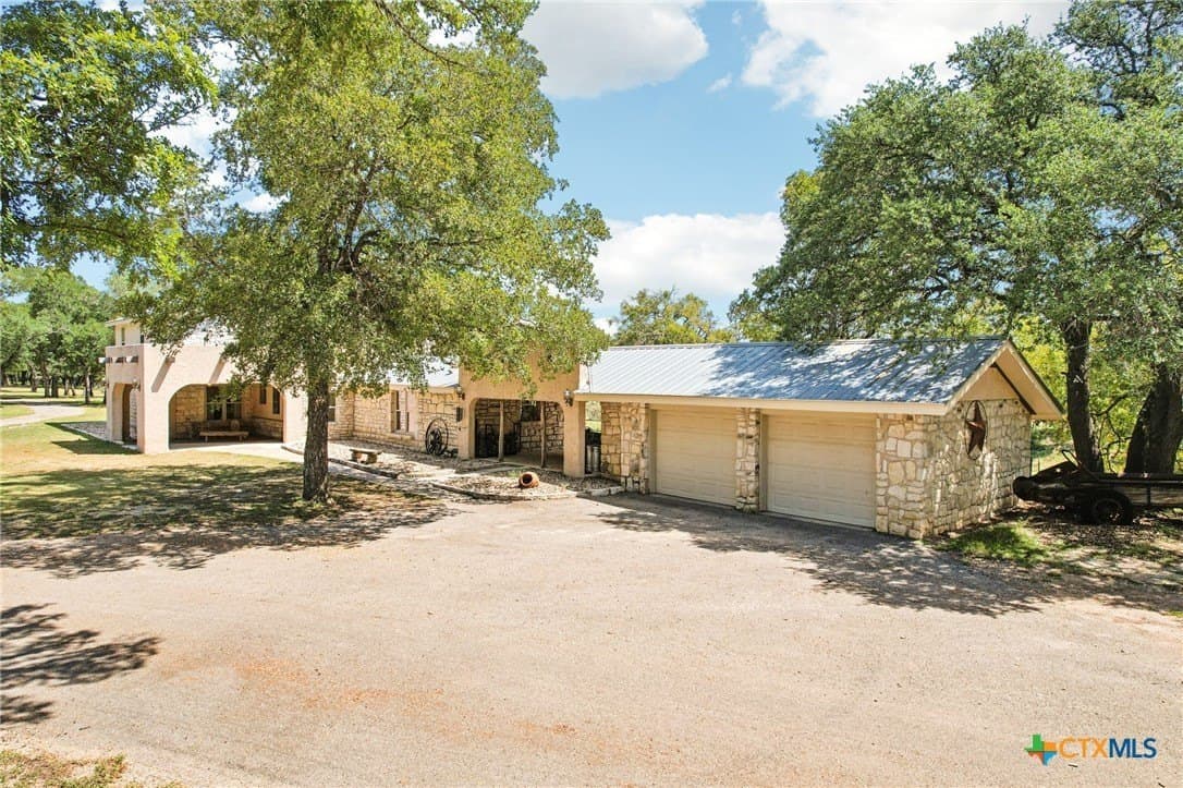 378 acres in Lampasas County - photo 8