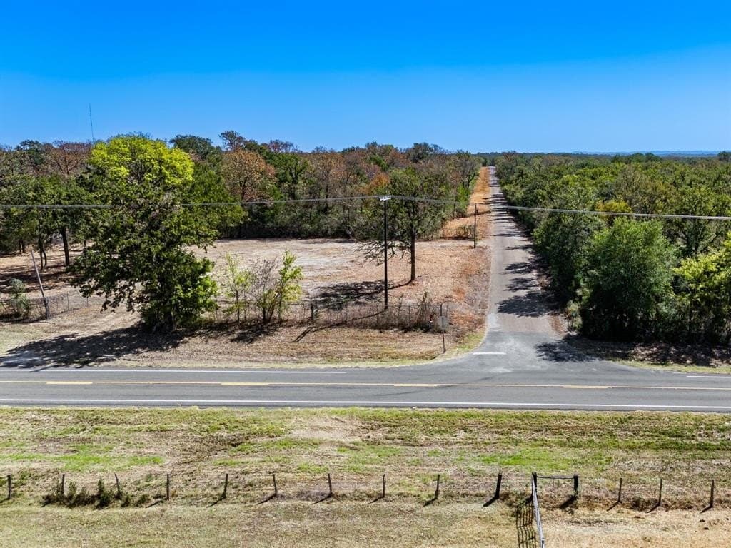 11 acres in Burleson County - photo 2