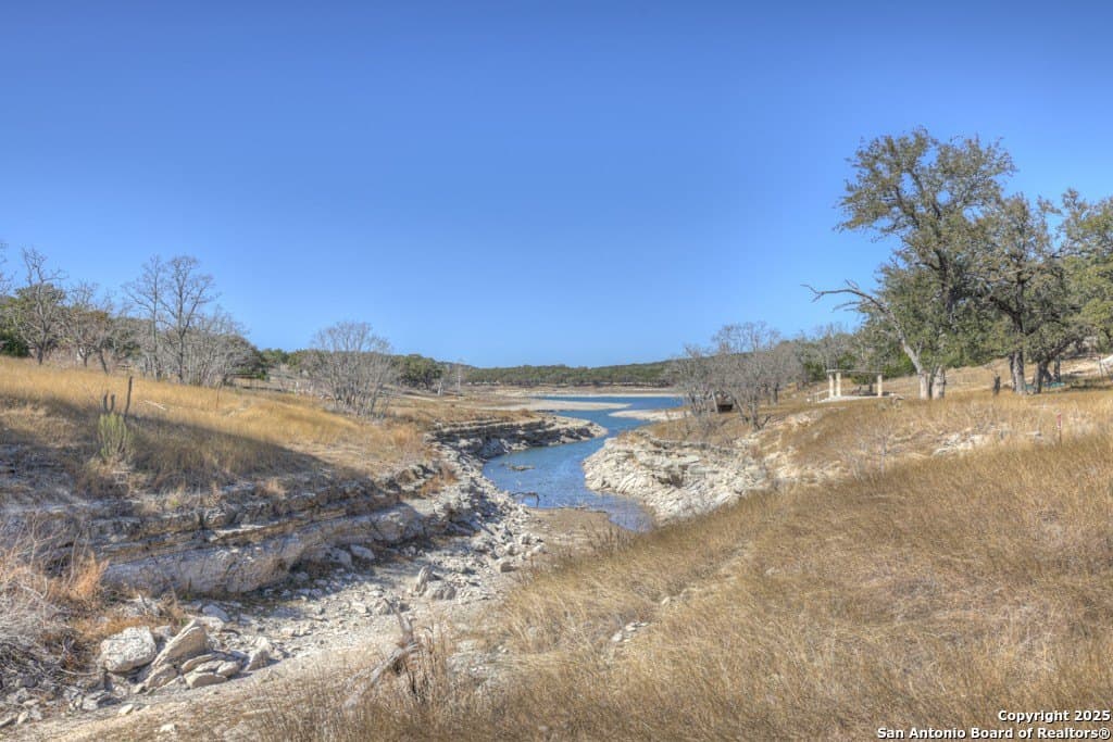 1.26 acres in Comal County - photo 3