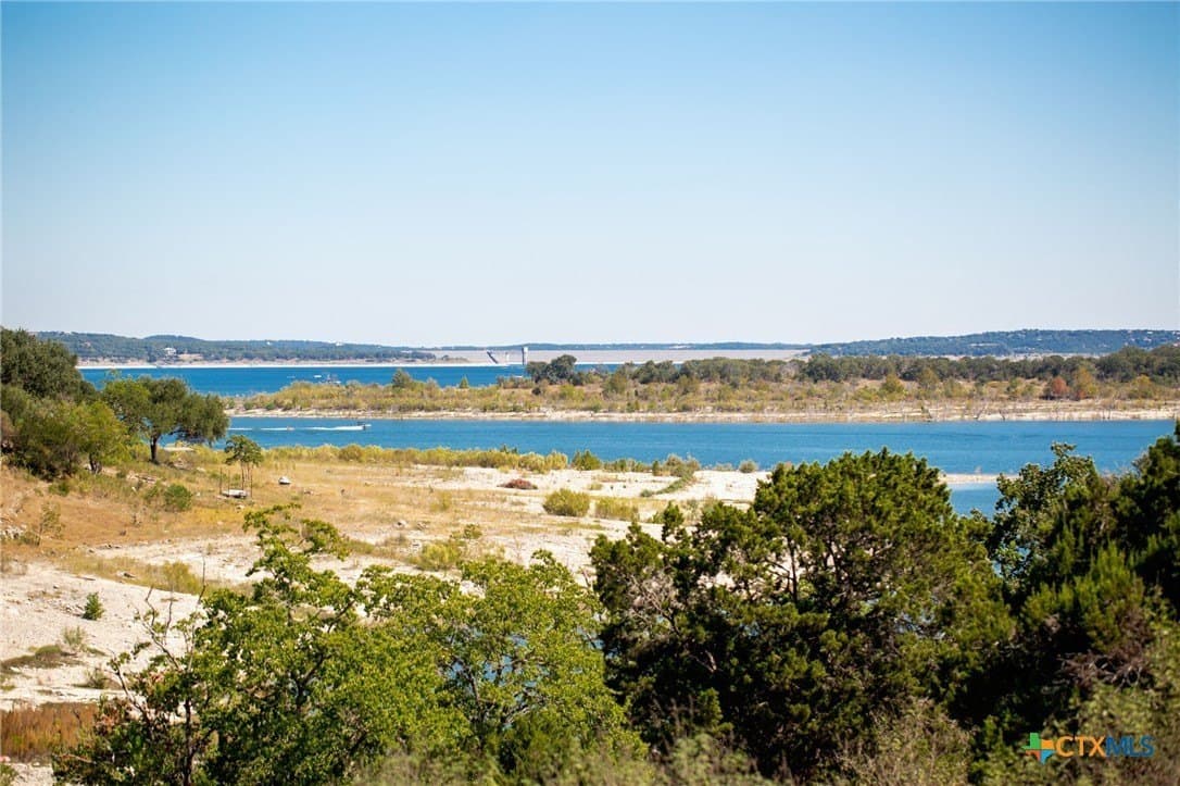 0.16 acres in Comal County - photo 2