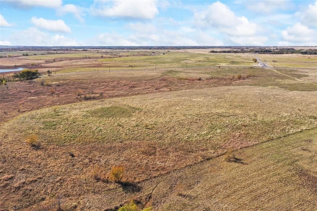 10.04 acres in Montague County - photo 14