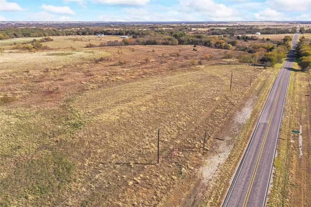 10.04 acres in Montague County - photo 19