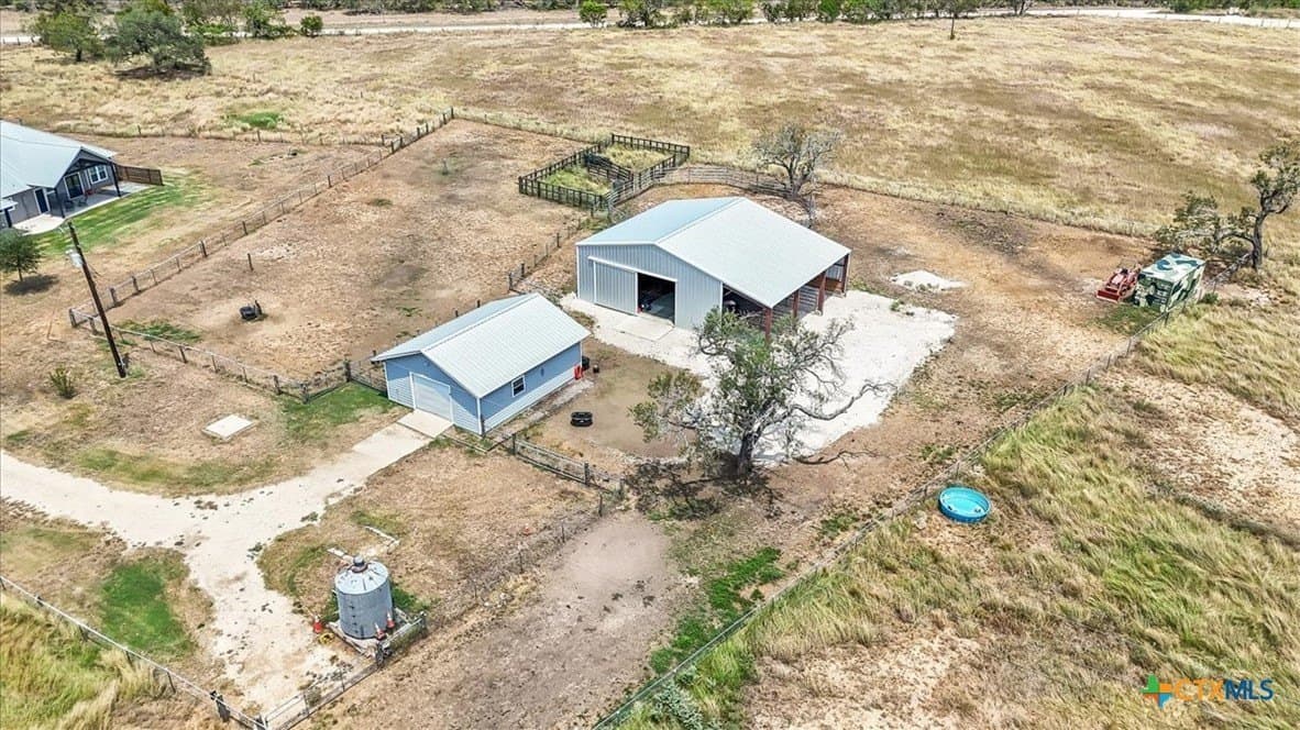 16 acres in Gonzales County - photo 43