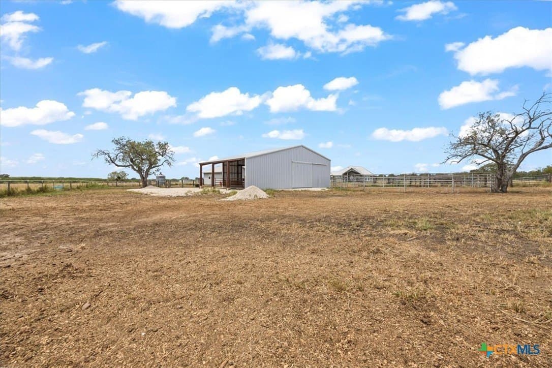 16 acres in Gonzales County - photo 35