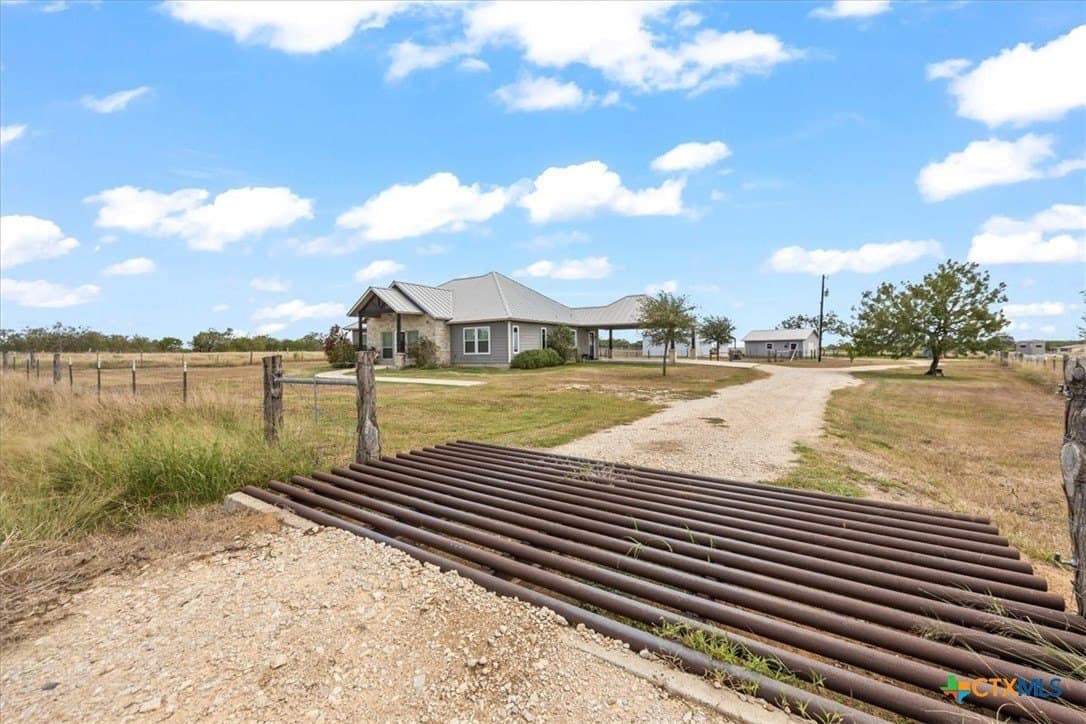 16 acres in Gonzales County - photo 38