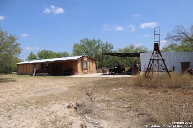 110.96 acres in McMullen County - photo 5