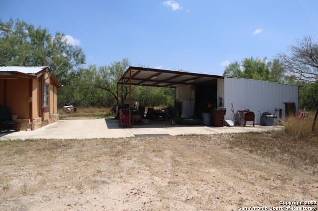 110.96 acres in McMullen County - photo 6