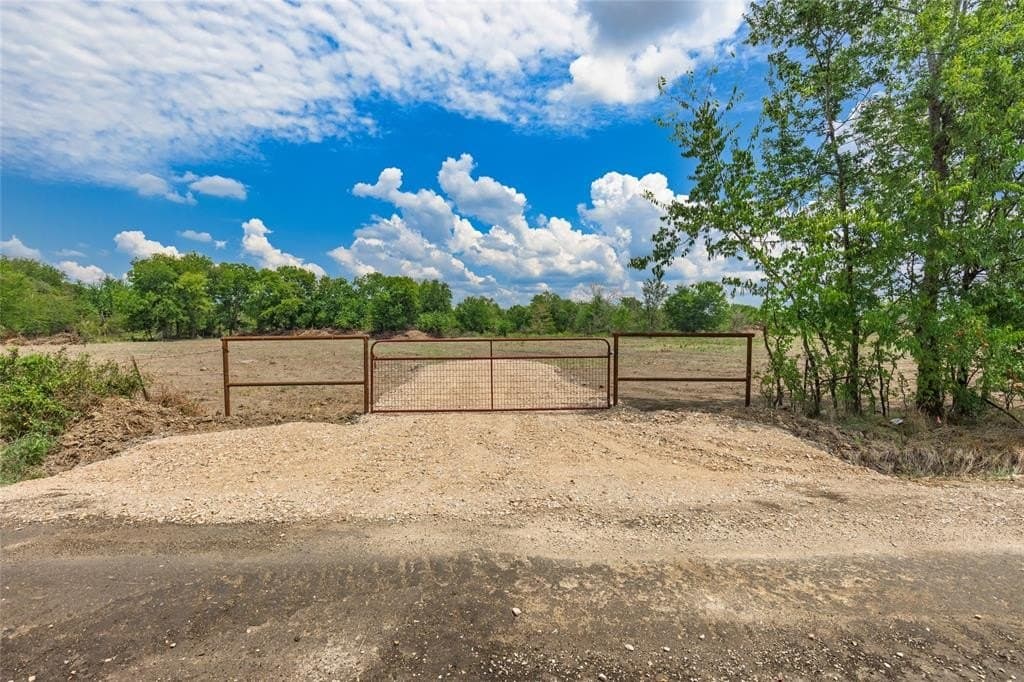 1.5 acres in Hopkins County - photo 3