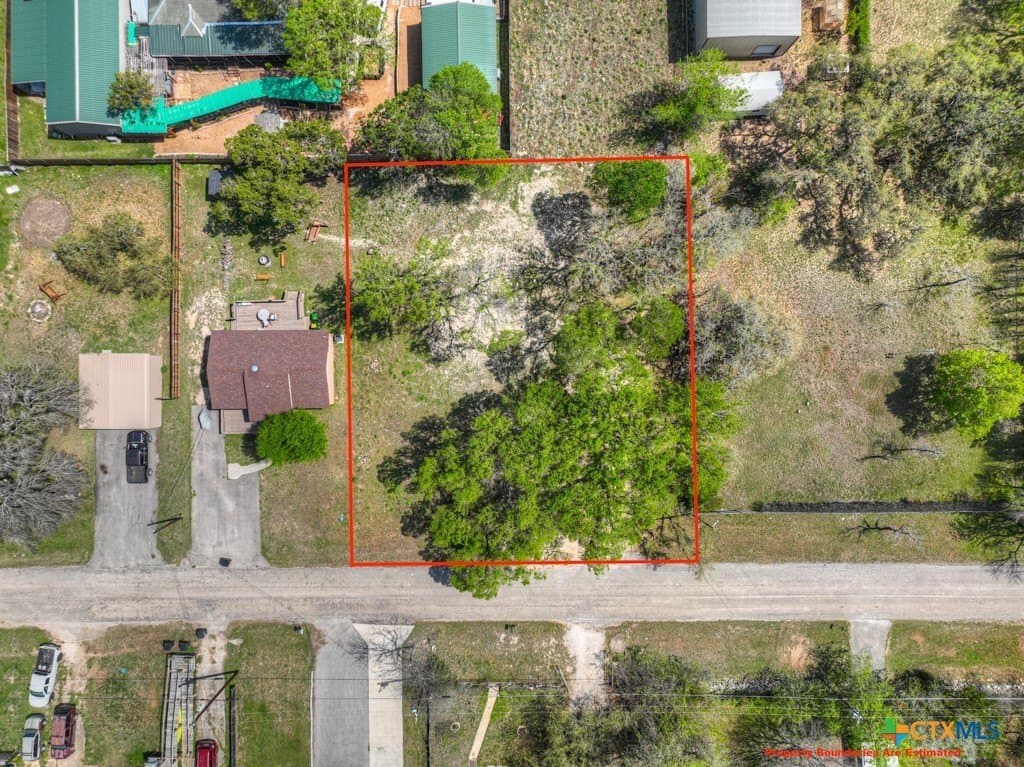 0.34 acres in Comal County - photo 9