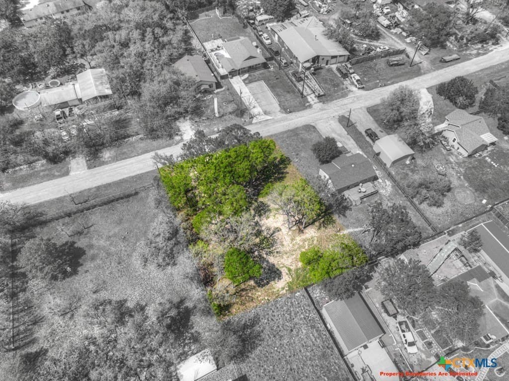 0.34 acres in Comal County - photo 8