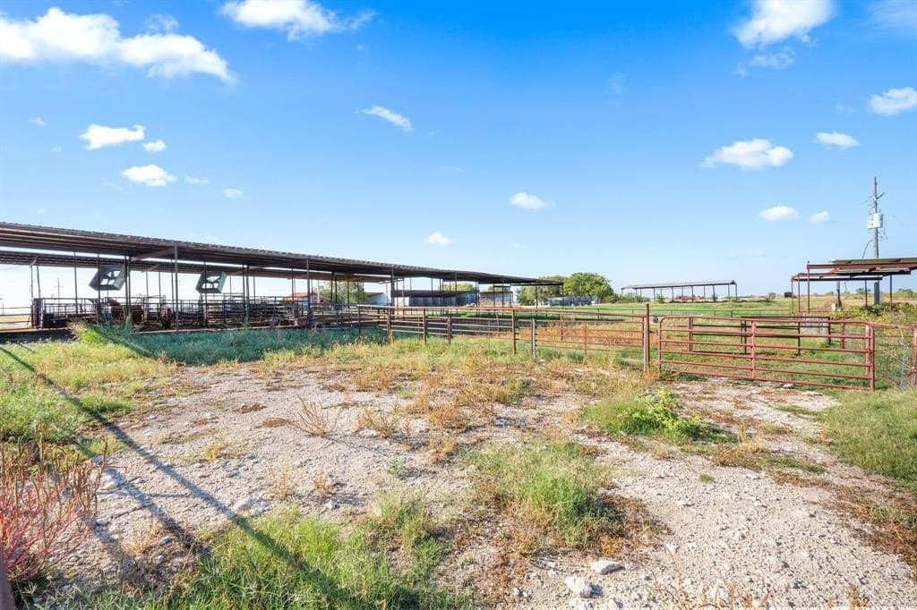 221.95 acres in Hamilton County - photo 9