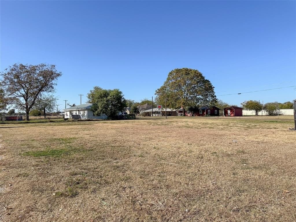 0.43 acres in Kaufman County - photo 5