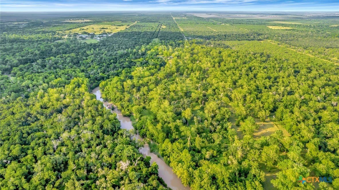 87.56 acres in Victoria County - photo 2