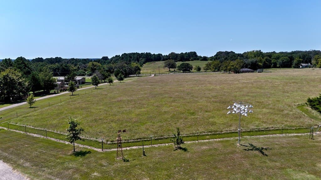 30.44 acres in Henderson County - photo 37