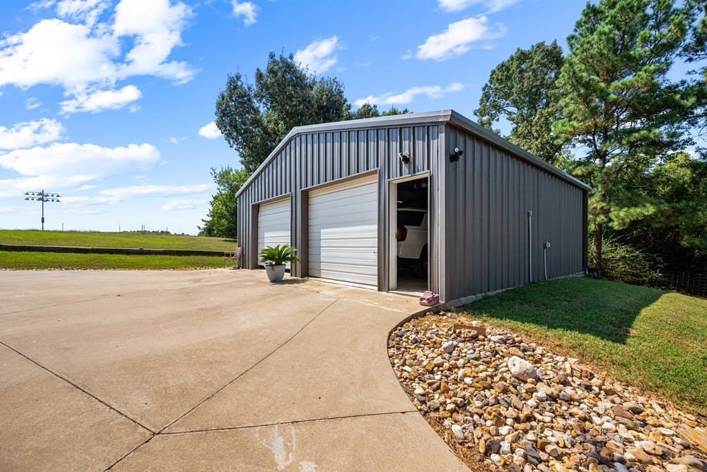 30.44 acres in Henderson County - photo 22